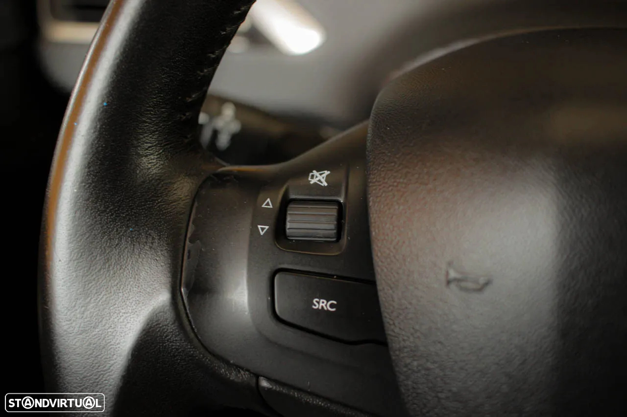 Peugeot 208 1.2 PureTech Style - 19