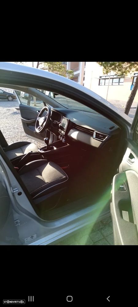 Renault Clio 1.0 TCe Limited Bi-Fuel - 3