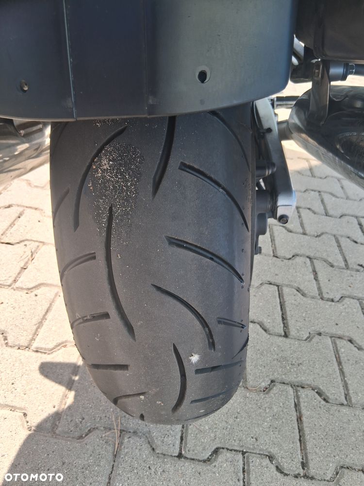 Yamaha FJR - 8