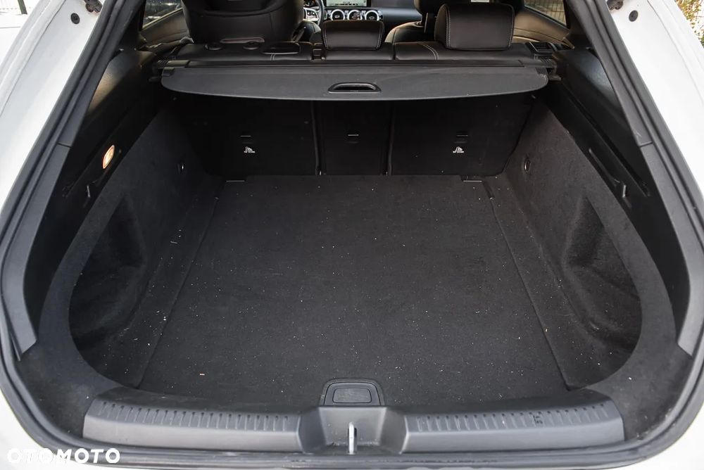 Mercedes-Benz CLA - 29