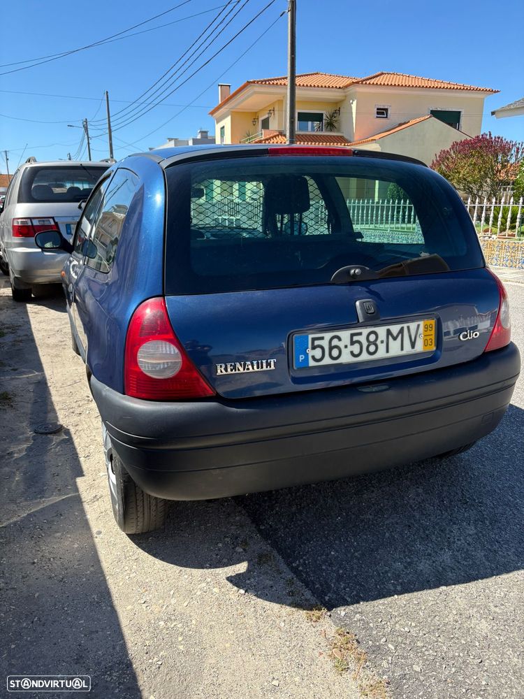 Renault Clio 1.9 D RN - 2