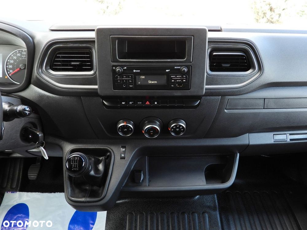 Renault MASTER PLANDEKA 10 PALET TEMPOMAT LEDY PNEUMATYKA KLIMATYZACJA  165KM - 33