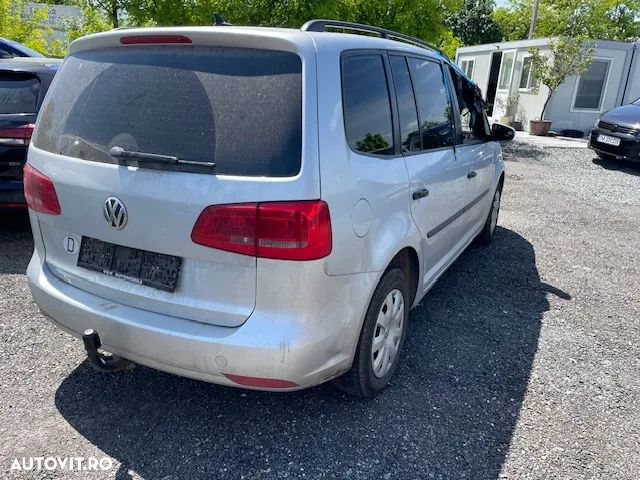 Dezmembrez Volkswagen Touran 2 an 2011 motor 1.6 tdi CAYC - 6