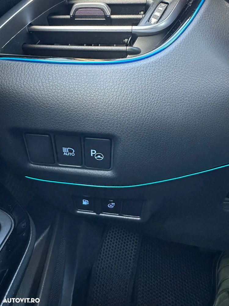 Toyota C-HR 2.0 HSD 184 CP 4x2 CVT C-lassy - 18