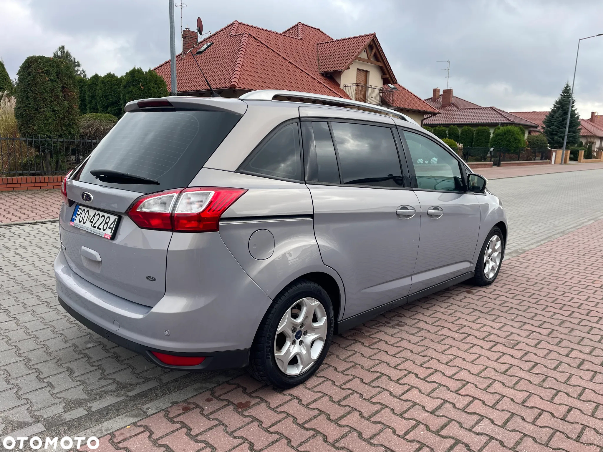 Ford Grand C-MAX - 4