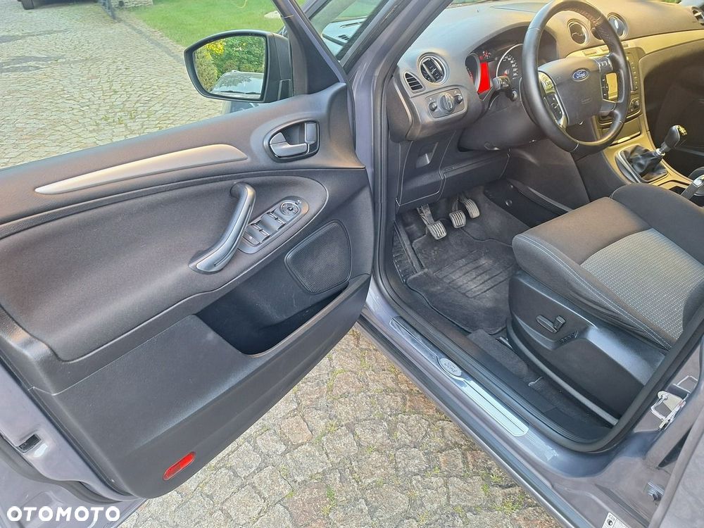 Ford S-Max 2.0 TDCi DPF Titanium - 9