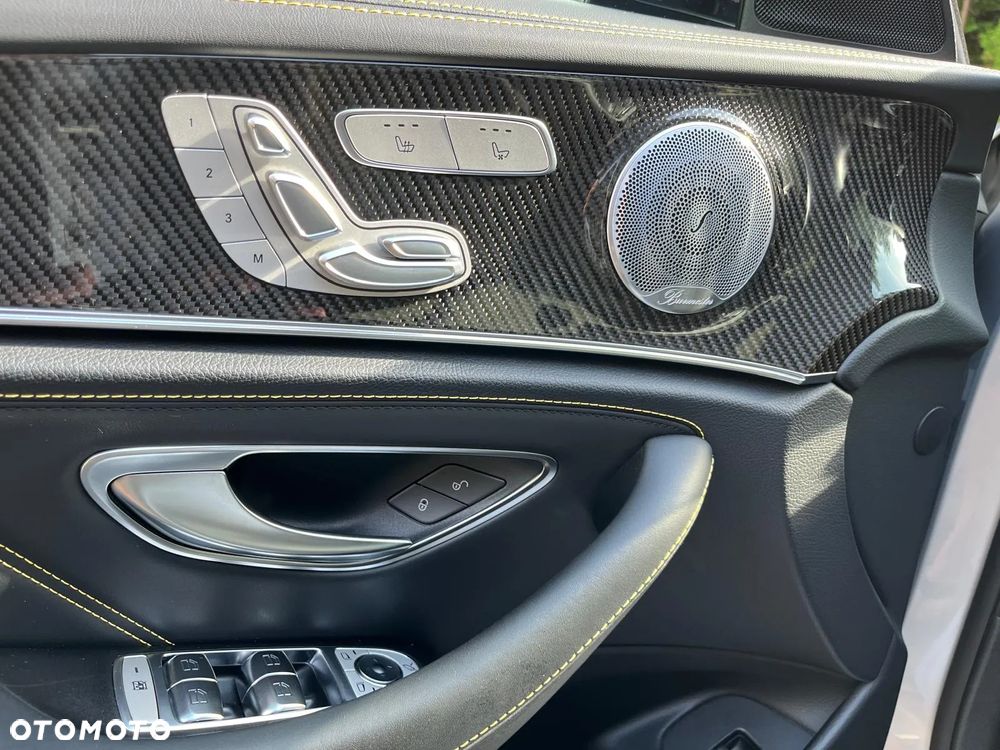 Mercedes-Benz Klasa E AMG 63 S 4-Matic+ - 24