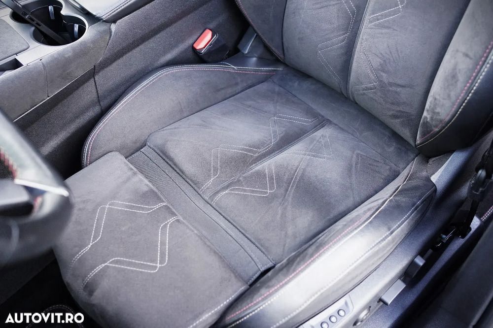 DS Automobiles DS 7 Crossback - 8