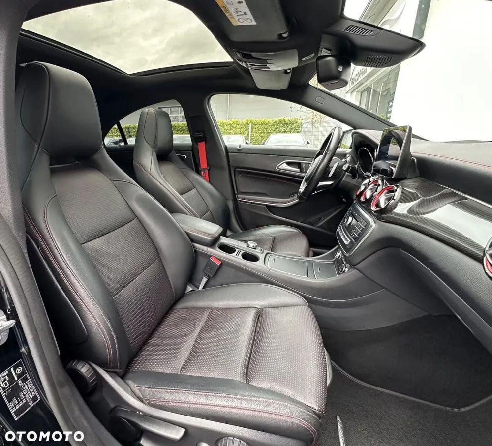 Mercedes-Benz CLA 250 4Matic 7G-DCT AMG Line - 6
