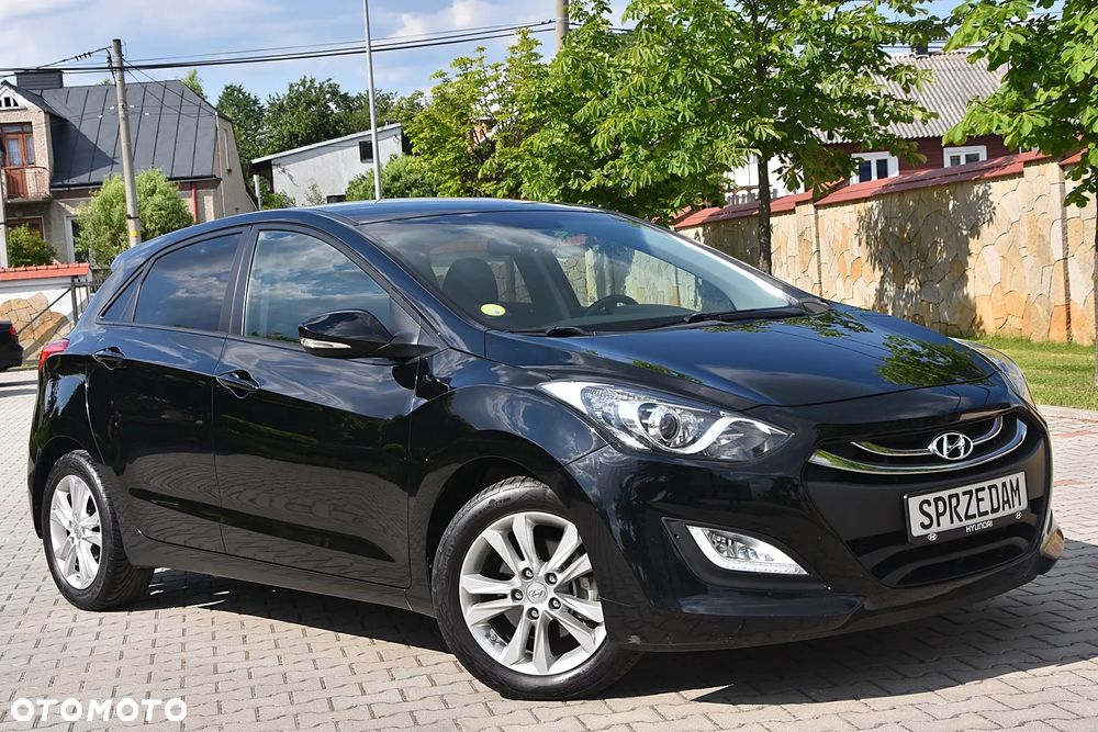Hyundai i30 1.6 CRDi Classic + - 10