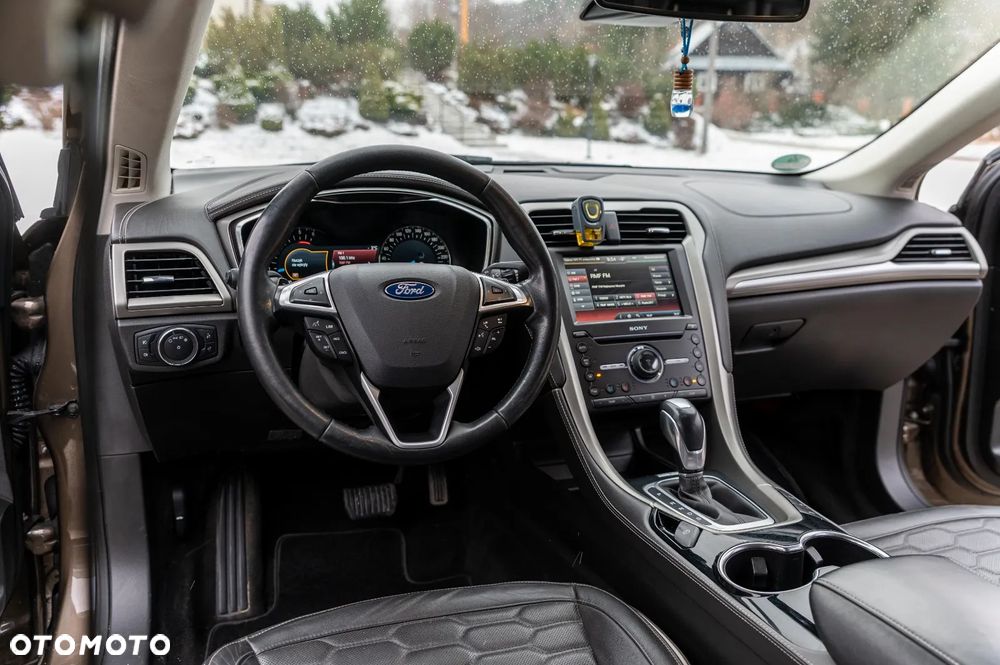 Ford Mondeo Vignale 2.0 TDCi Bi-Turbo PowerShift - 22