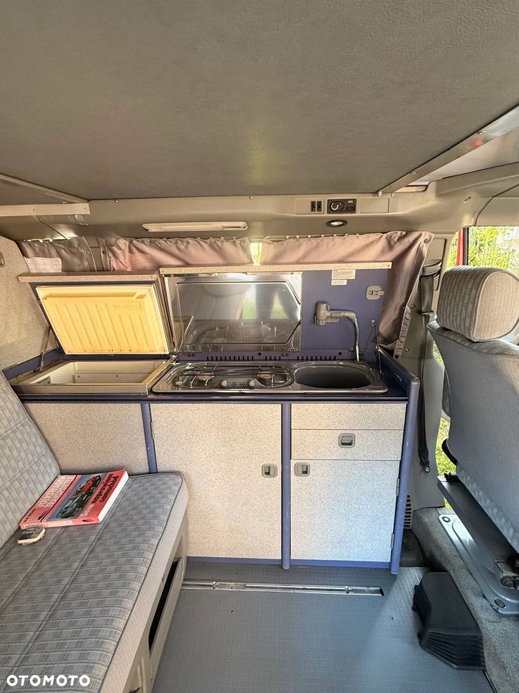 Volkswagen Transporter- California - 15
