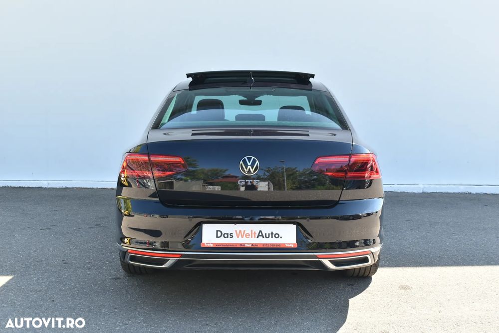 Volkswagen Passat GTE - 4