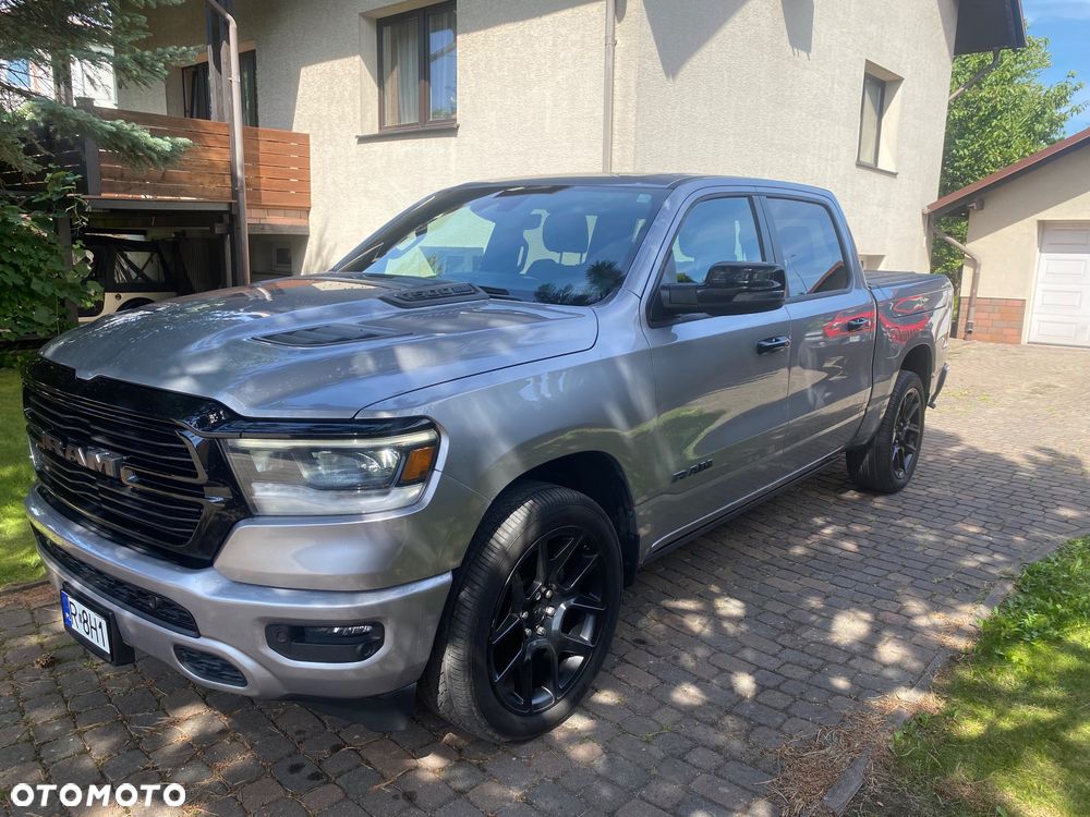 RAM 1500 Crew Cab Shortbed Laramie - 1