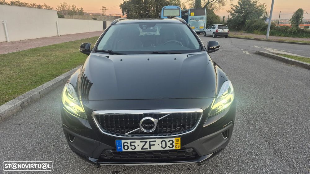 Volvo V40 2019 photo 4