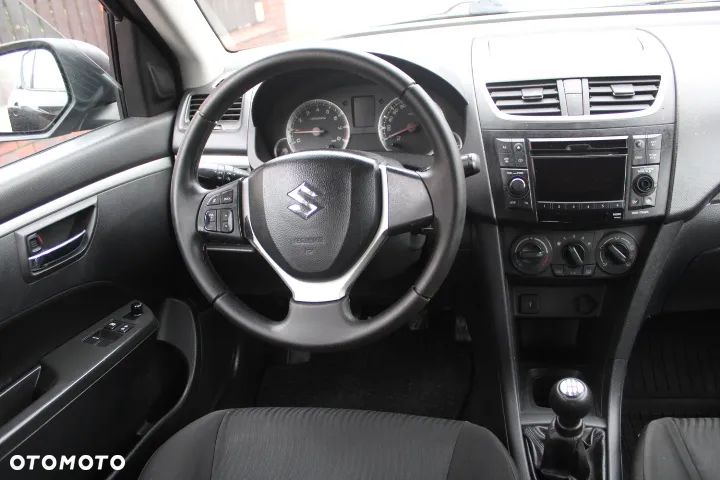 Suzuki Swift 1.3 Club - 6