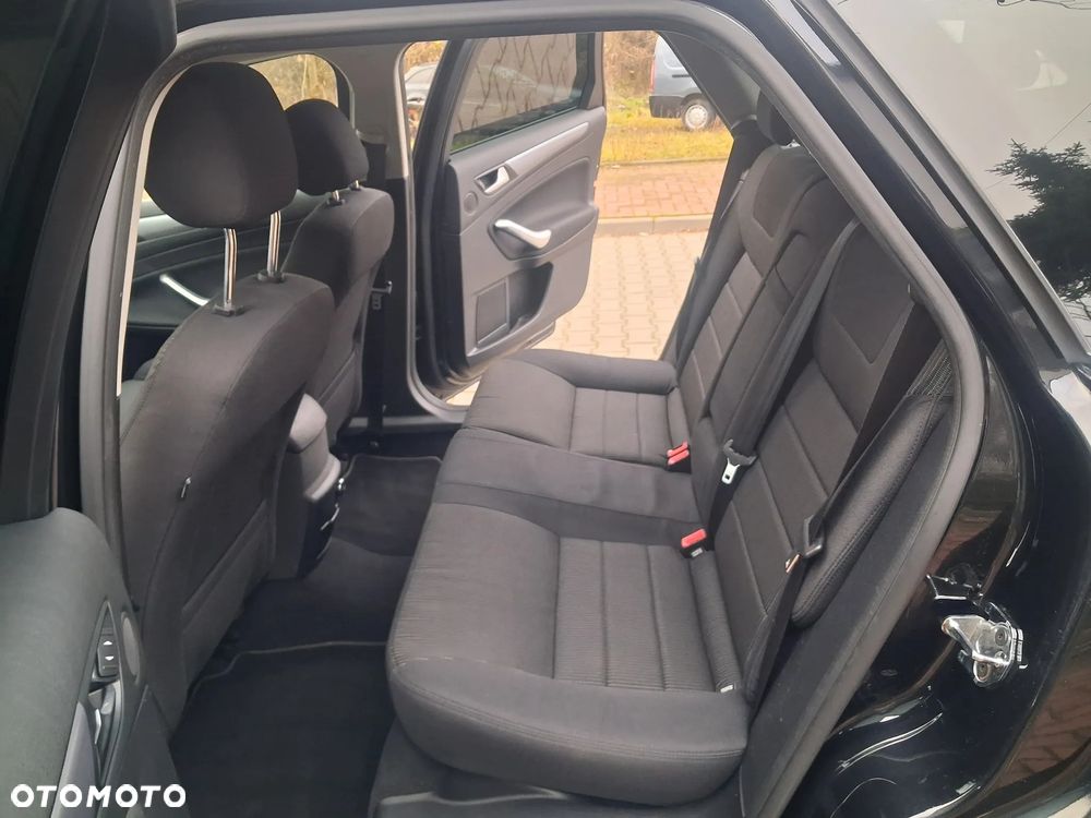 Ford Mondeo 2.0 TDCi Titanium X - 19