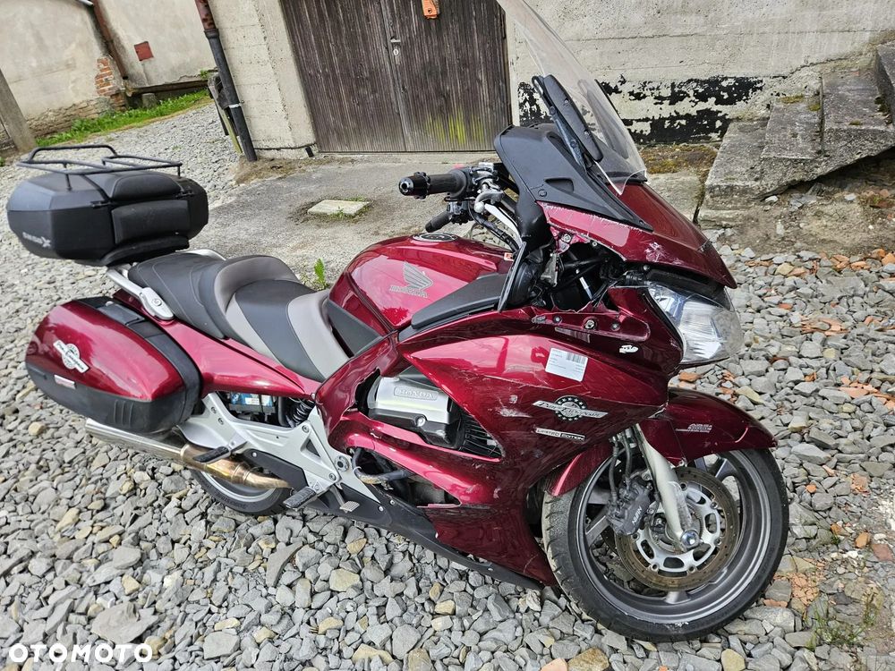 Honda ST - 2