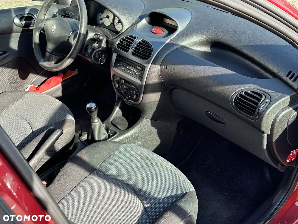 Peugeot 206 - 6
