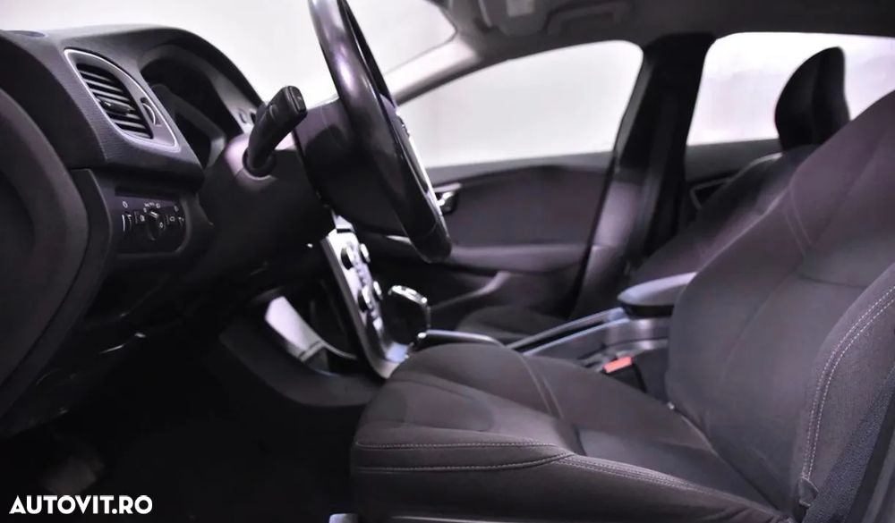 Volvo V40 D2 Aut. Kinetic - 18