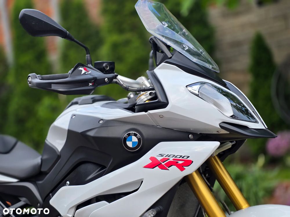 BMW XR - 13