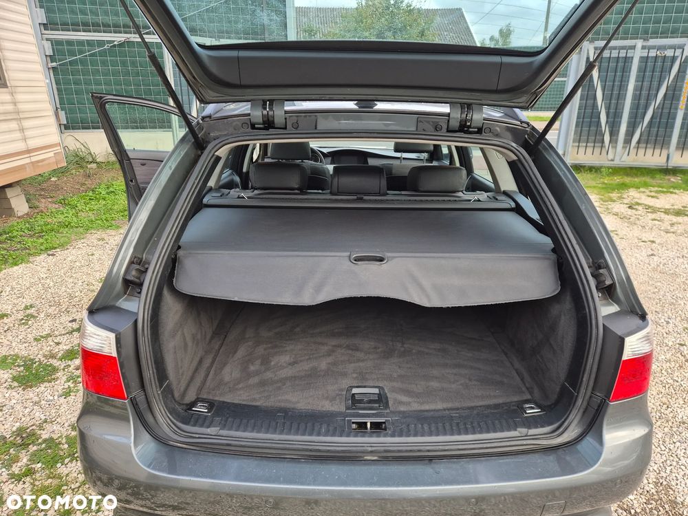 BMW Seria 5 520d - 14