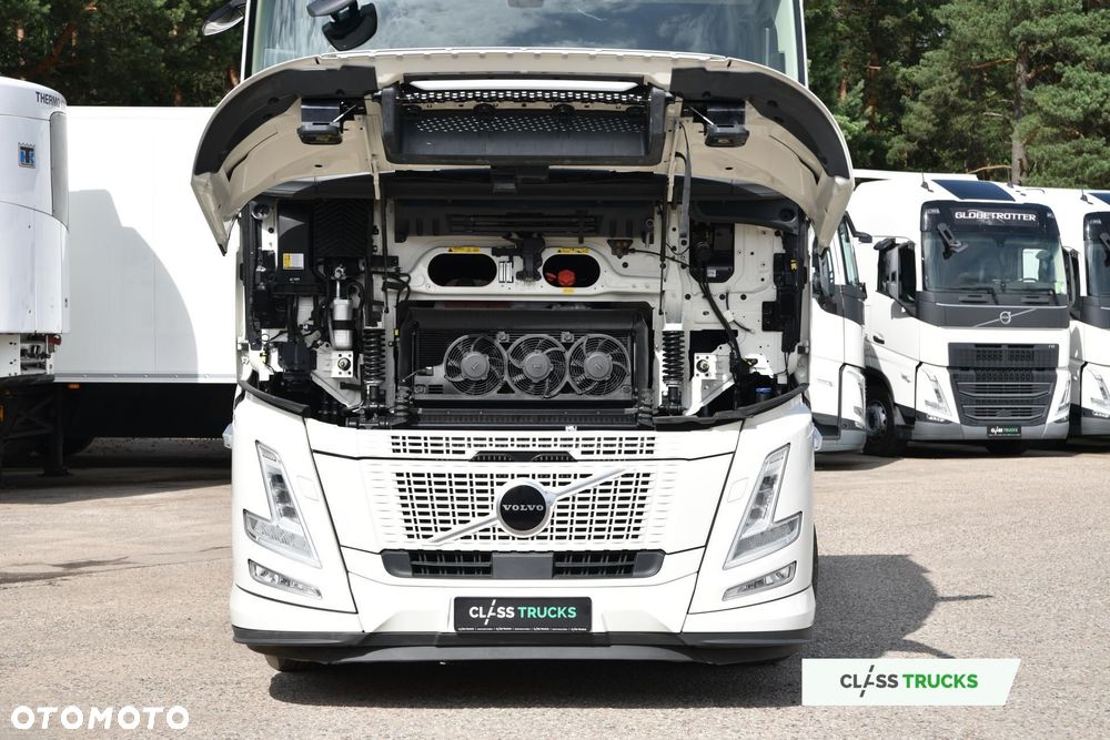 Volvo FH 460 AERO Globetrotter XL ACC i-Save I-ParkCool SideSkirts Mirror Cam - 30
