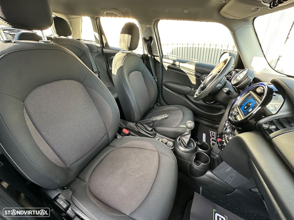 MINI 5 Portas One D - 27