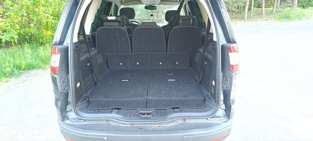 Ford Galaxy 2.0 TDCi Titanium - 10