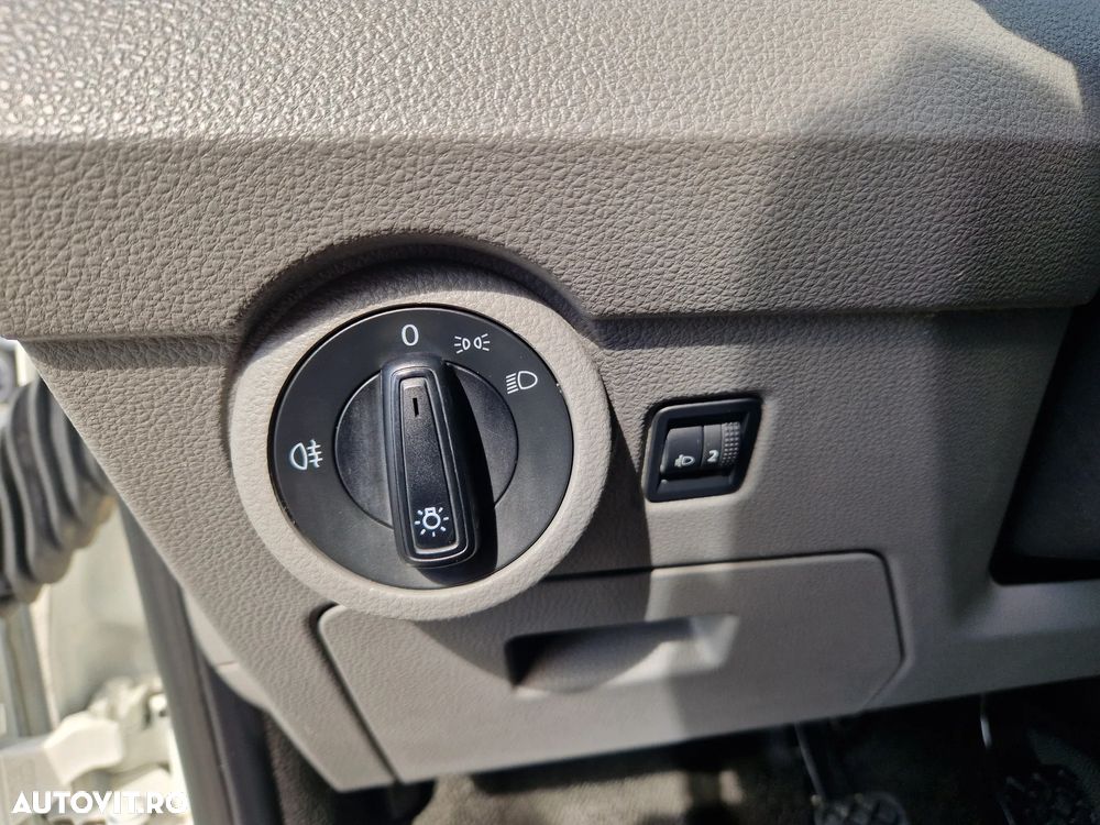 Volkswagen Transporter Sasiu CD T6.1 2.0 TDI 81 kW LR - 13