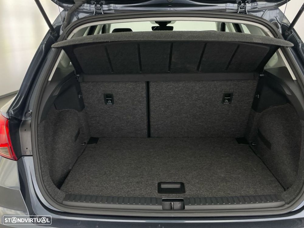 SEAT Arona - 13