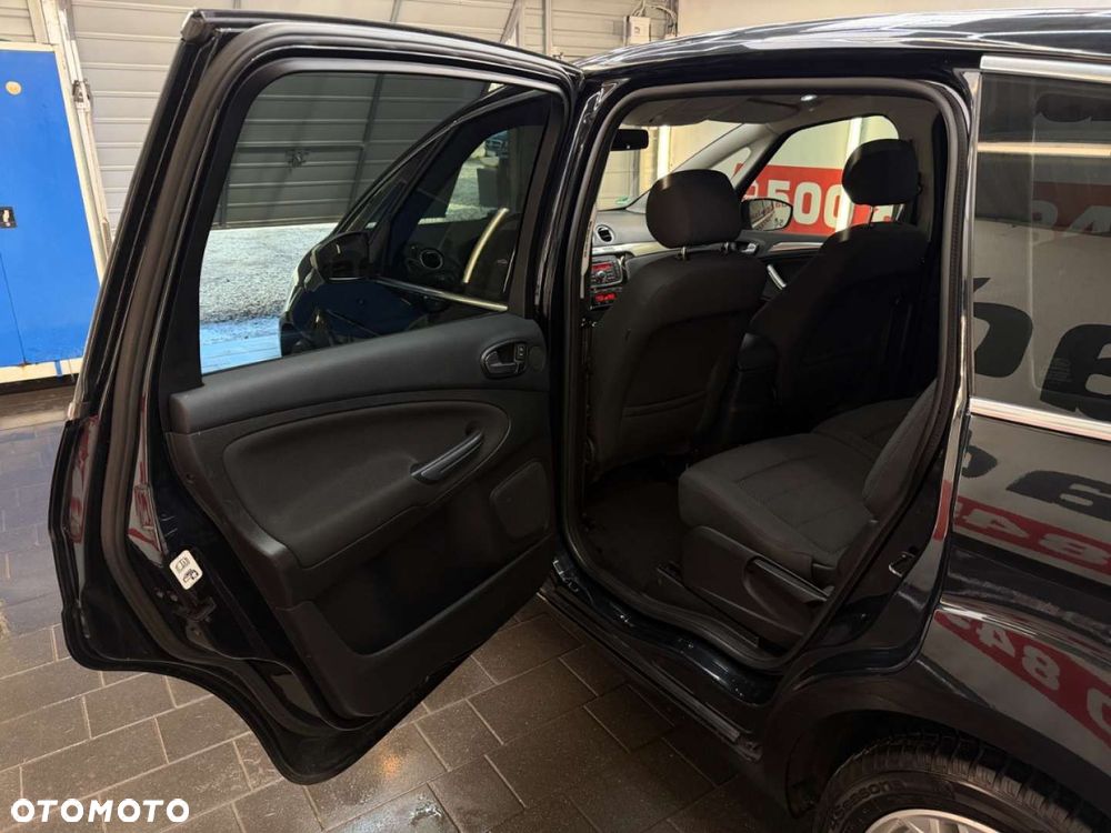 Ford S-Max - 27