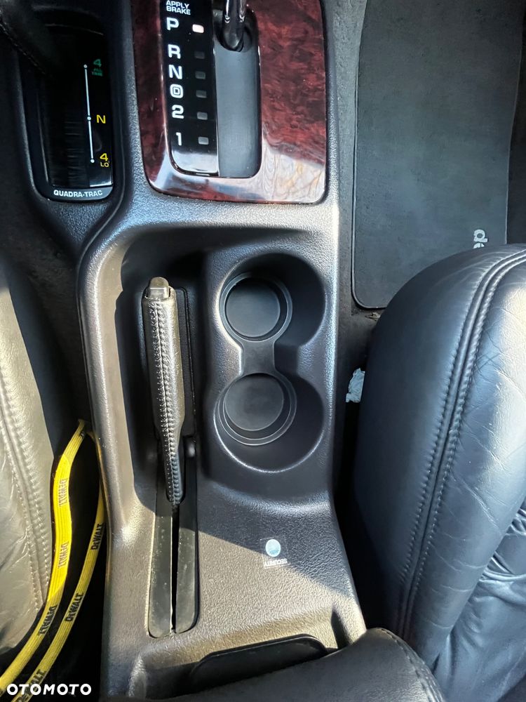 Jeep Grand Cherokee 5.9 Limited - 23