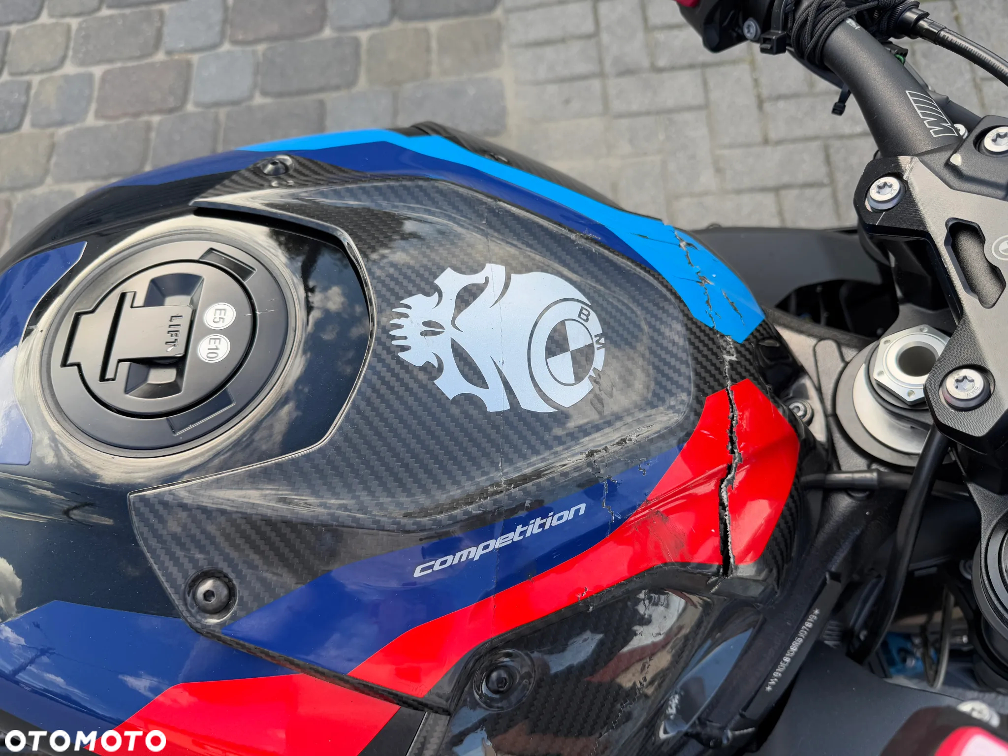 BMW S - 33