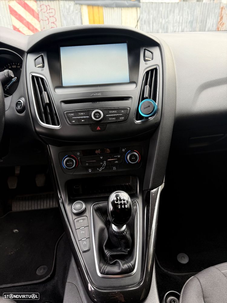 Ford Focus SW 1.5 TDCi Titanium - 16