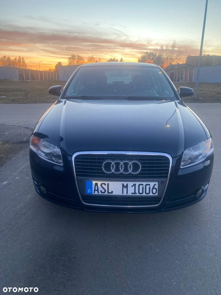 Audi A4 Limousine - 14