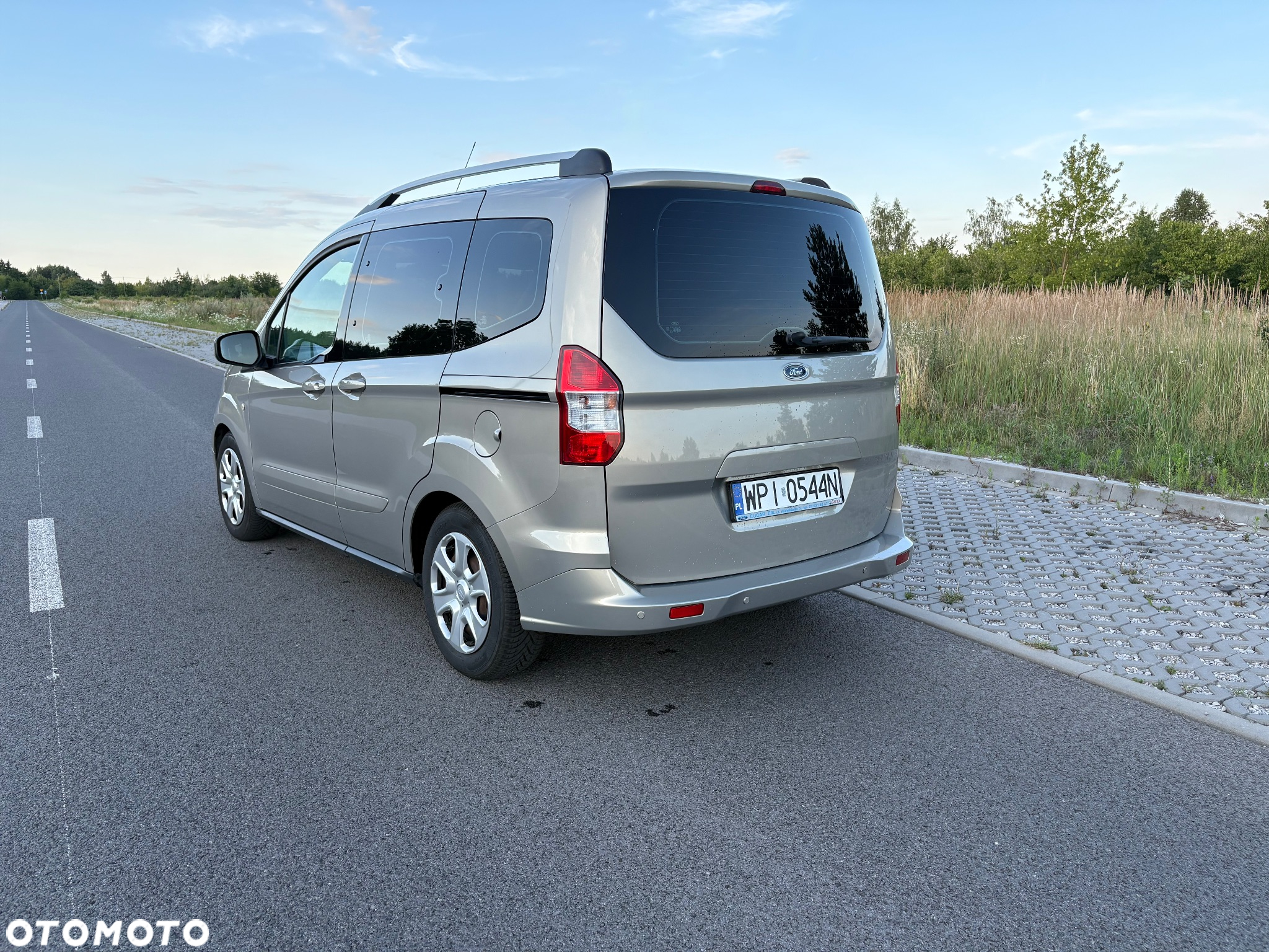 Ford Tourneo Courier - 7