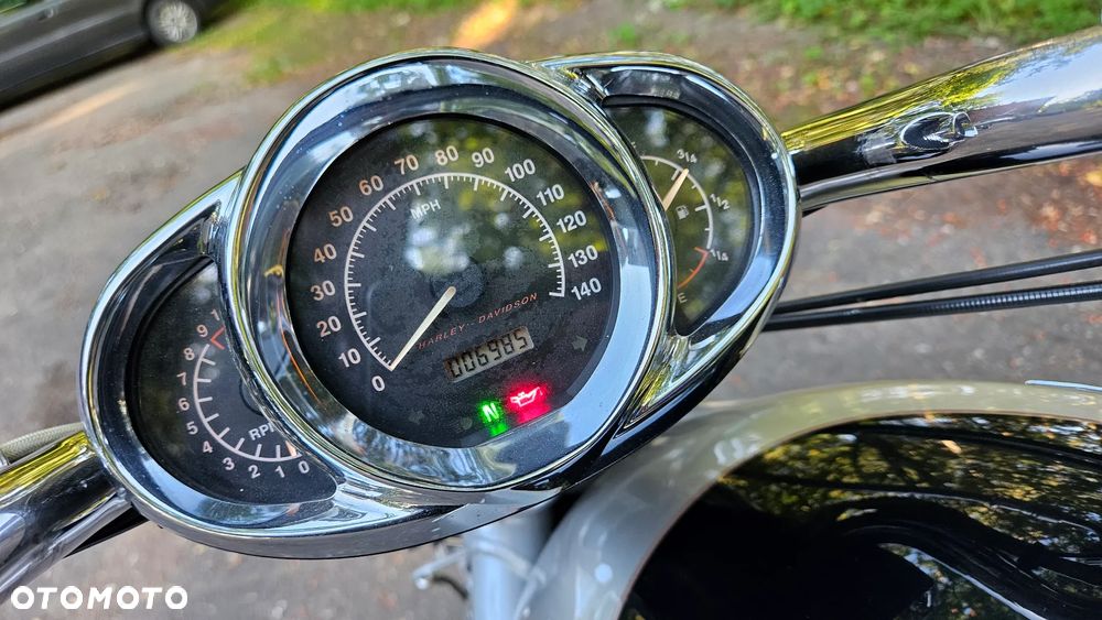 Harley-Davidson Softail V-Rod - 11