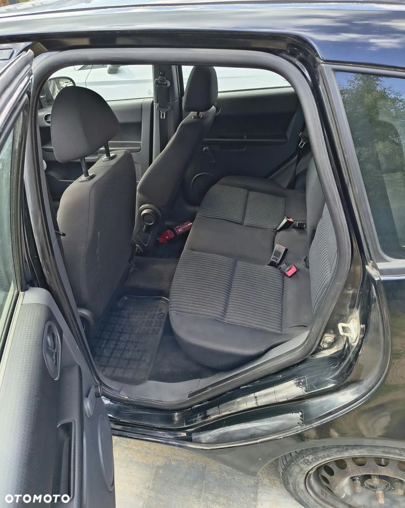 Mitsubishi Colt - 25