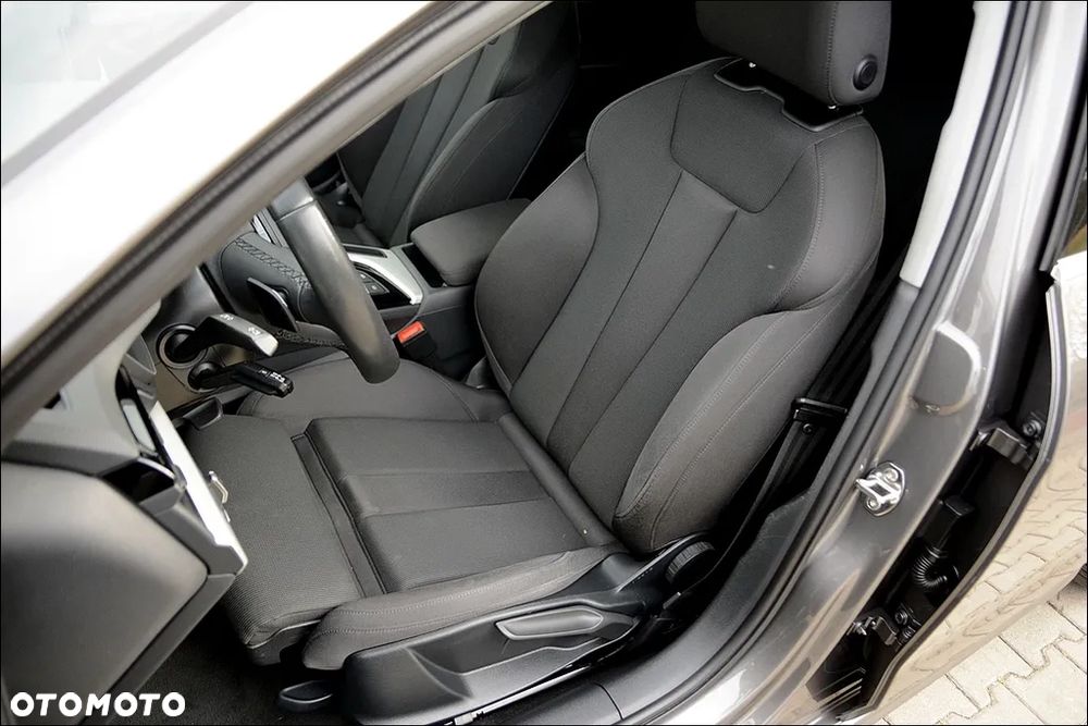 Audi A4 Avant 35 TFSI S tronic sport - 19