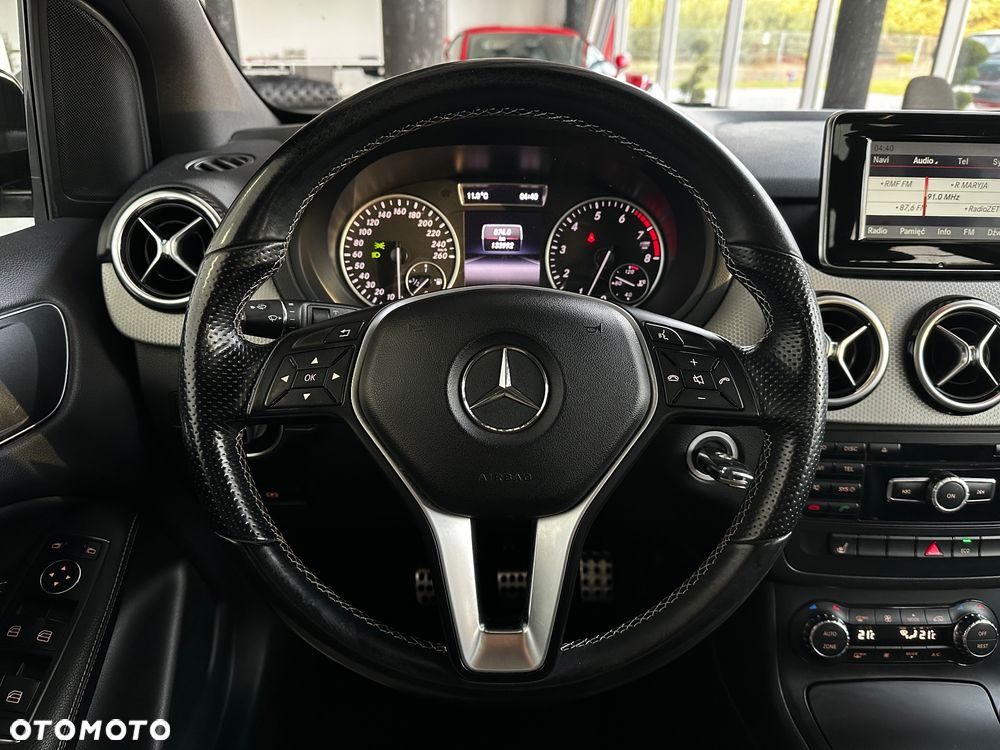 Mercedes-Benz Klasa B 200 - 24