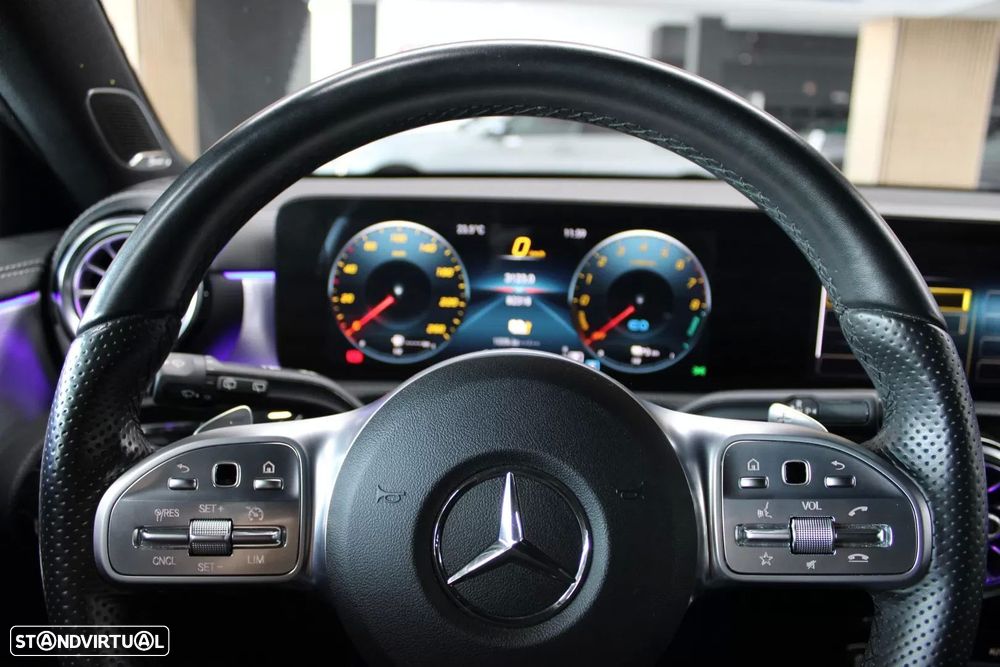 Mercedes-Benz A 250 e AMG Line - 21