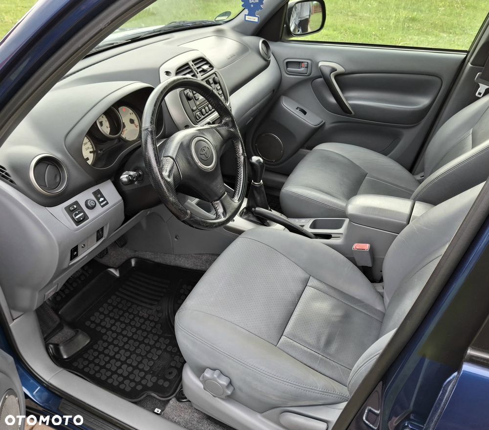 Toyota RAV4 2.0 VVT-i Sol - 21
