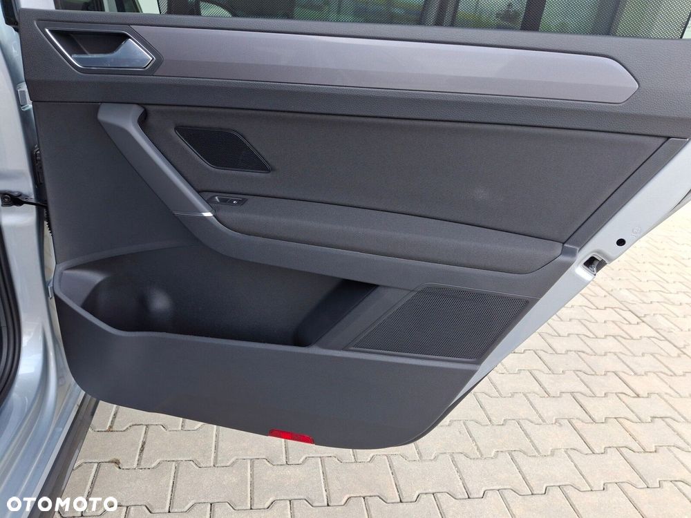 Volkswagen Touran 1.5 TSI EVO Highline DSG - 25