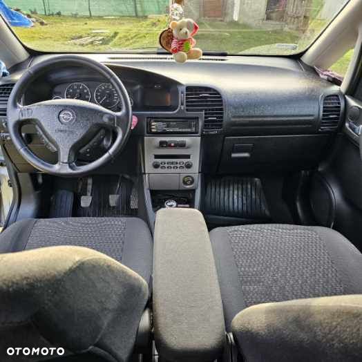 Opel Zafira 1.8 Executive - 8