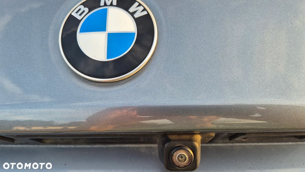 BMW Seria 5 520d xDrive - 31