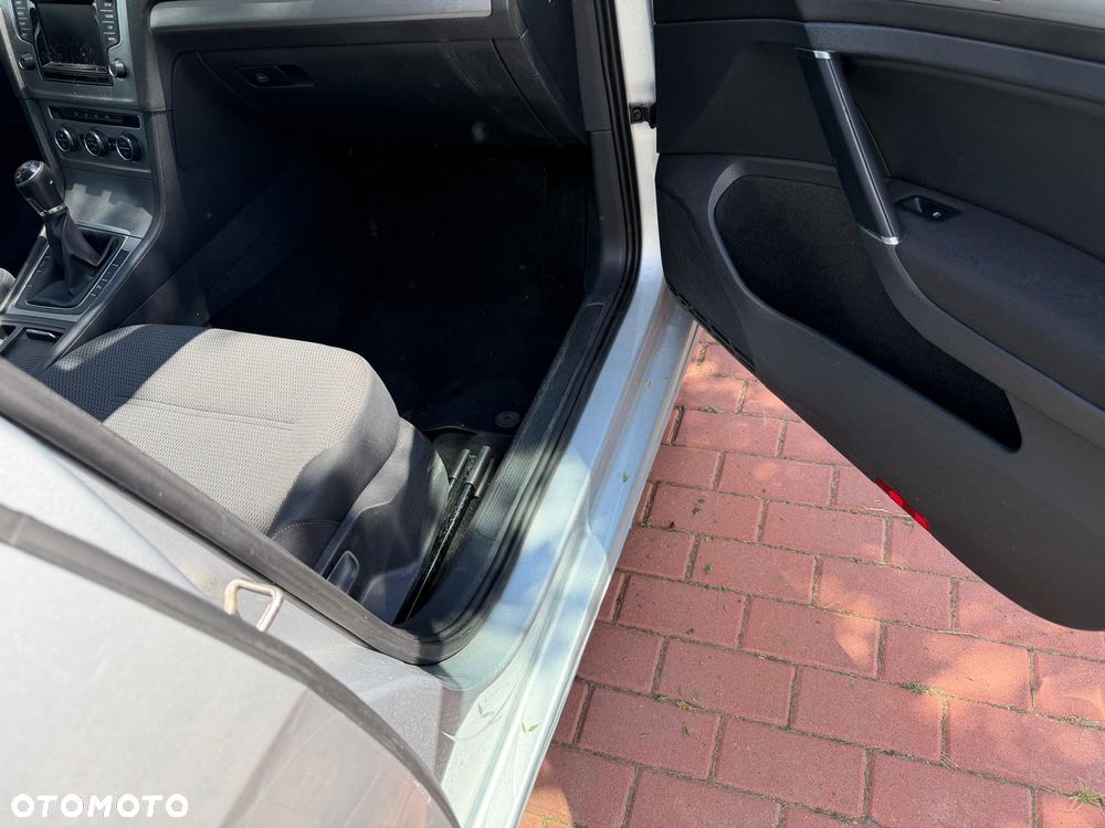 Volkswagen Golf 1.6 TDI BMT Comfortline - 20