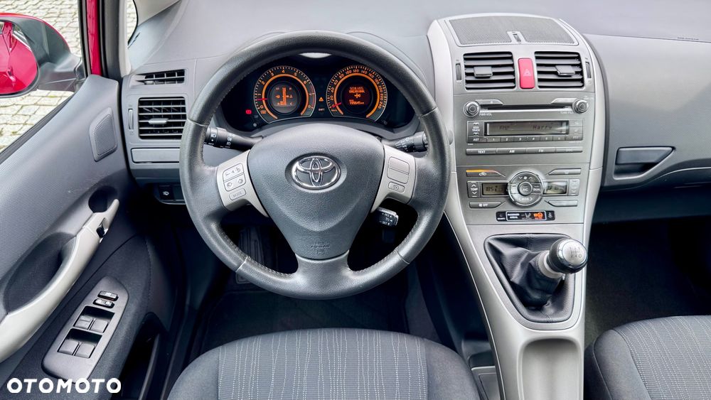 Toyota Auris 1.6 VVT-i Sol - 27