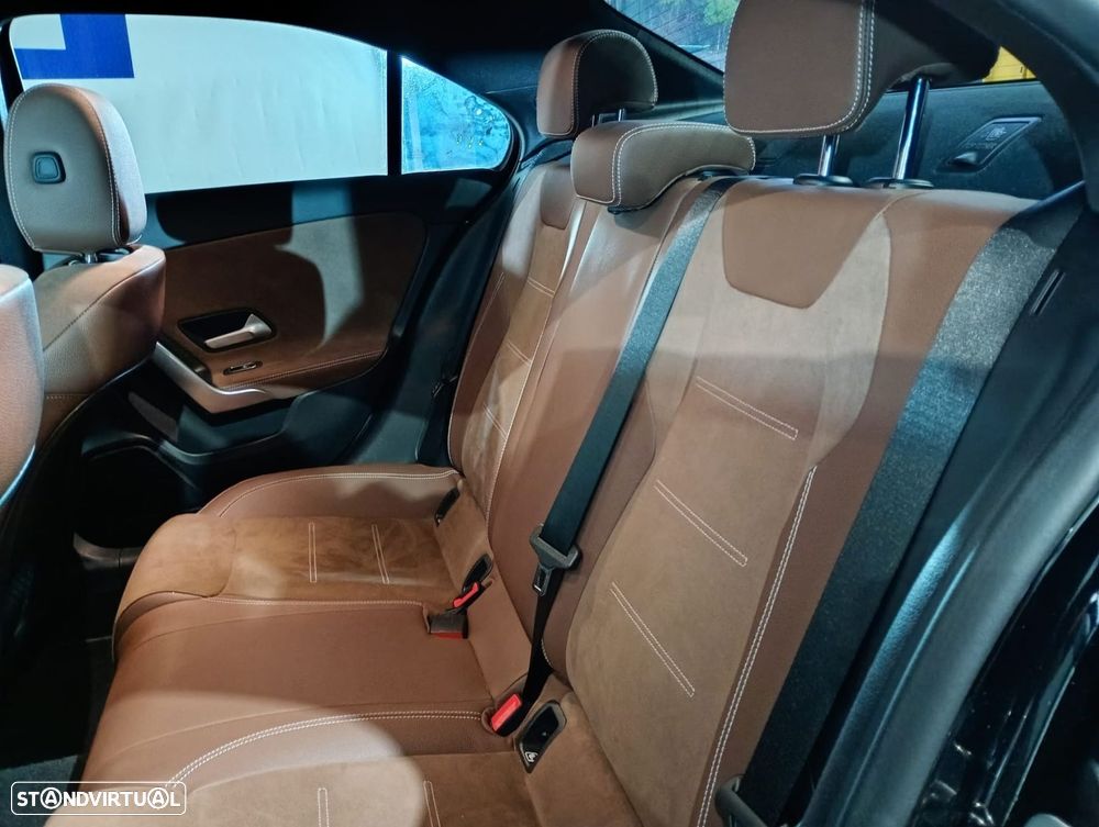 Mercedes-Benz A 250 - 18