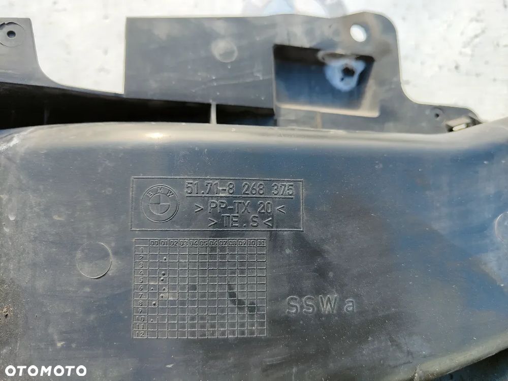 BMW E46 Wlot powietrza na tarczę L 8268375 - 6